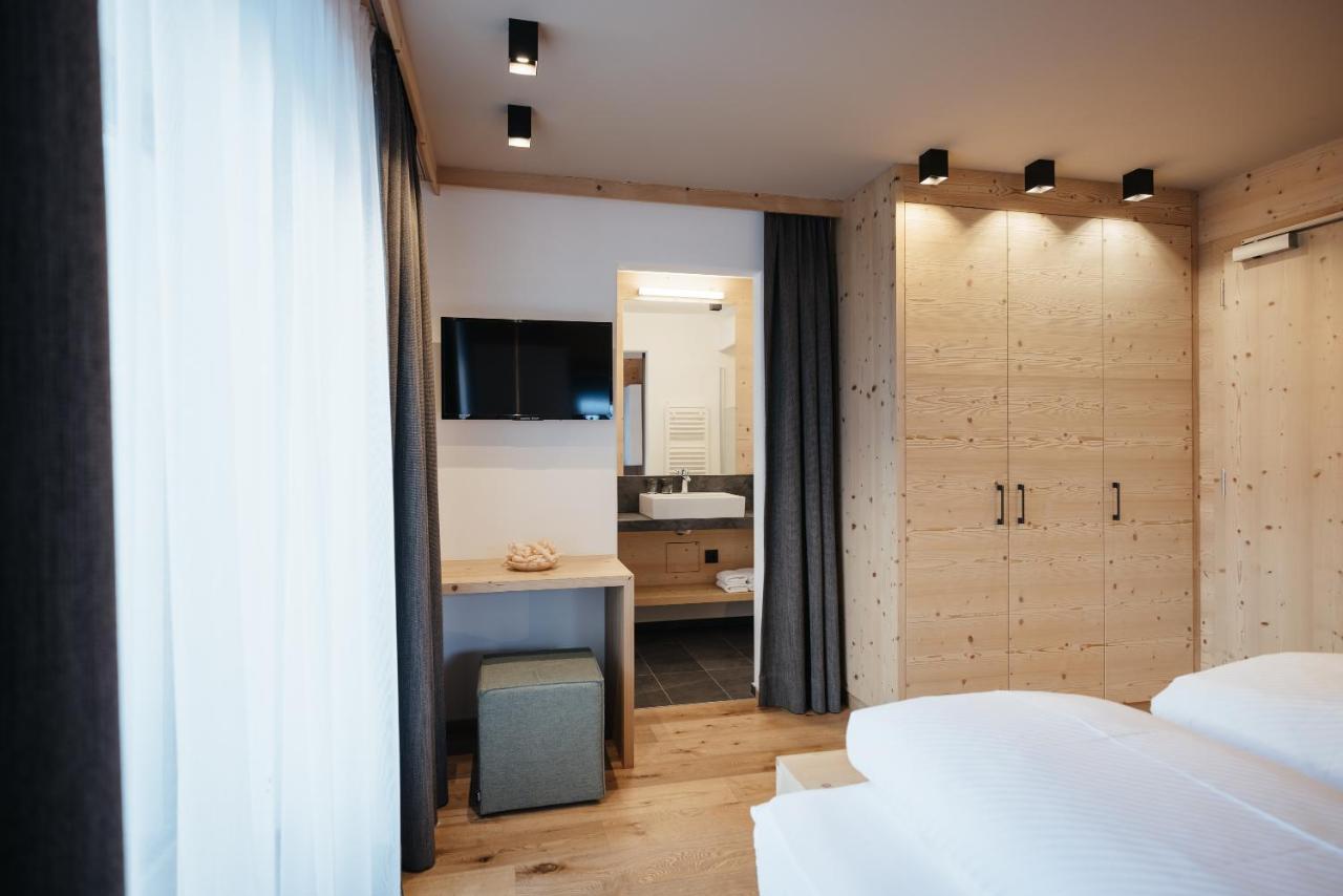 Berghotel Sanvi San Martino in Badia Esterno foto