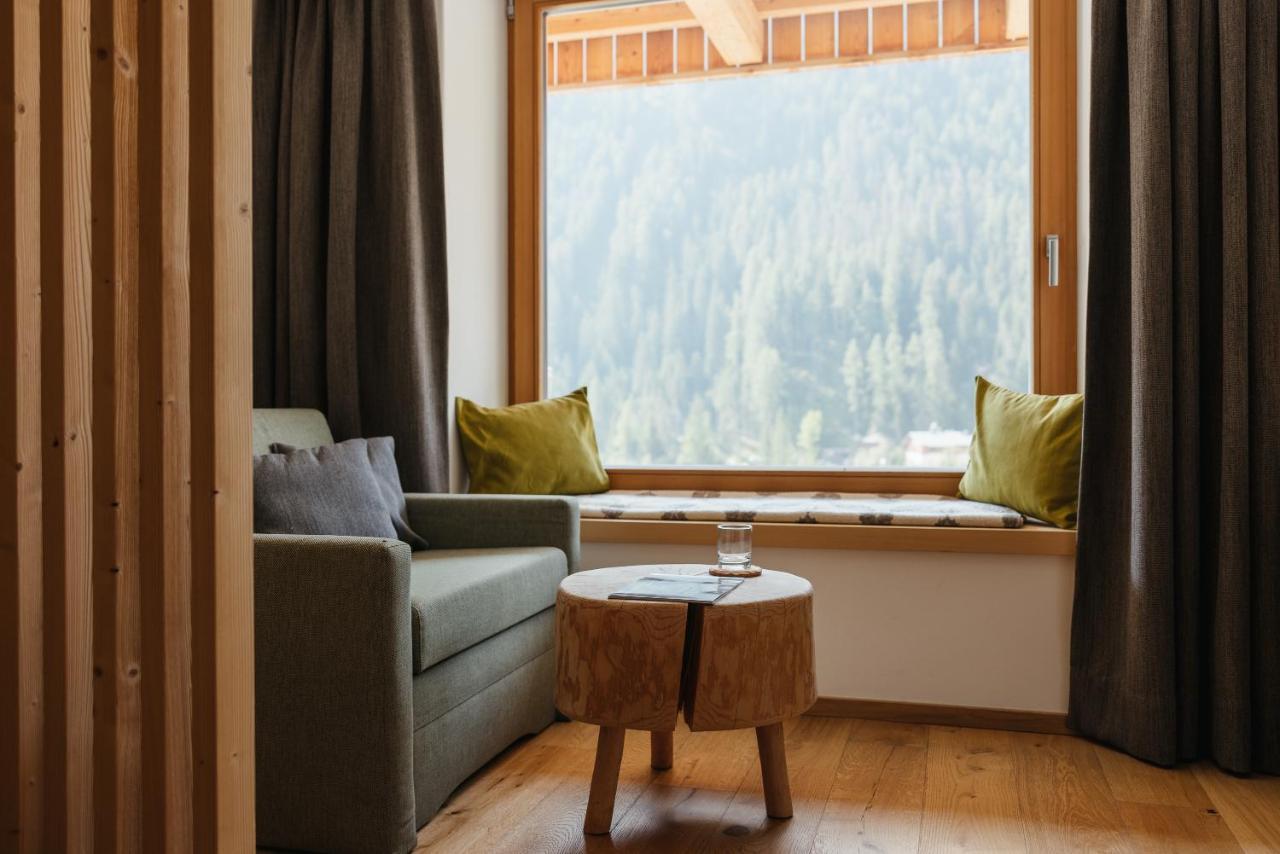Berghotel Sanvi San Martino in Badia Esterno foto