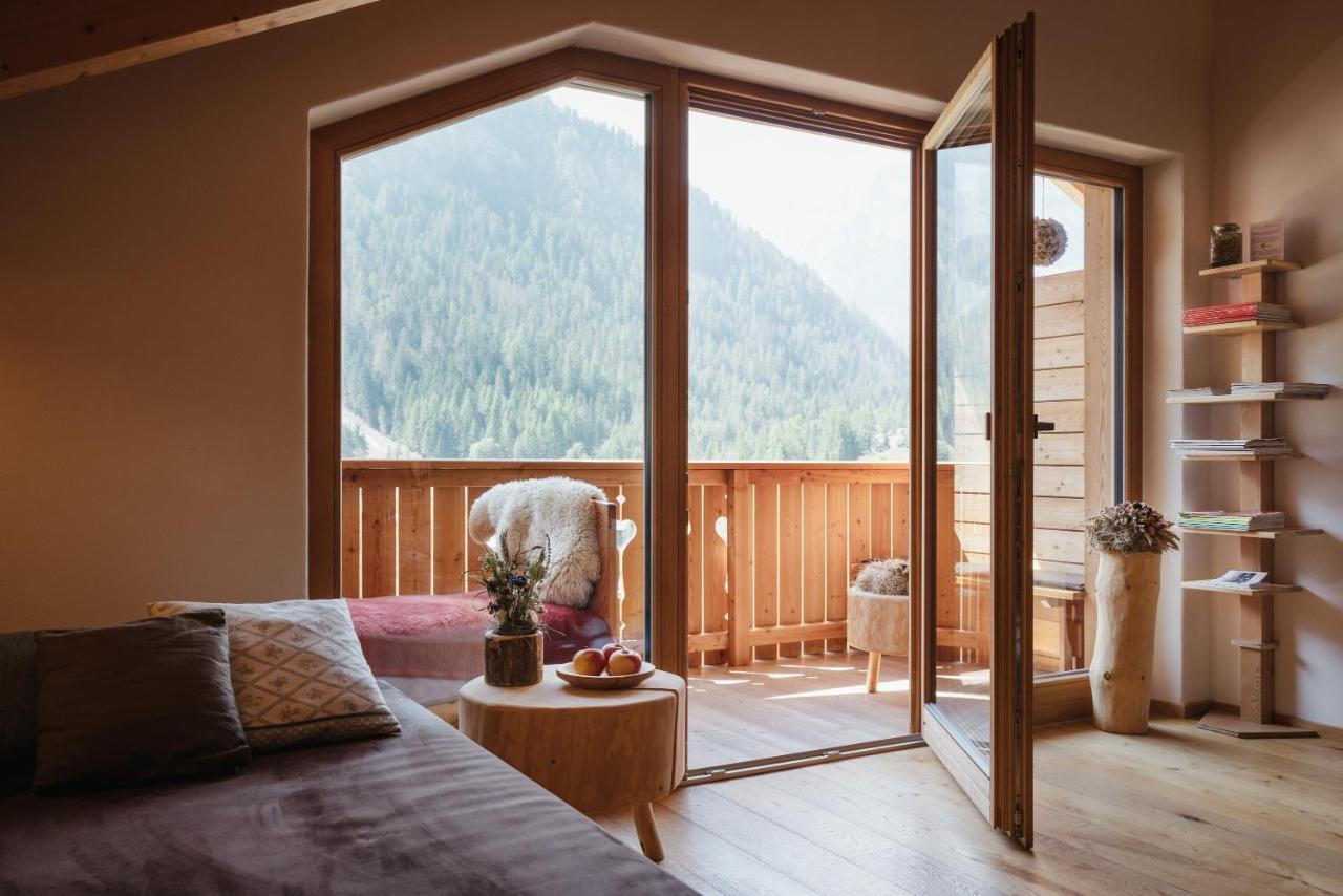 Berghotel Sanvi San Martino in Badia Esterno foto