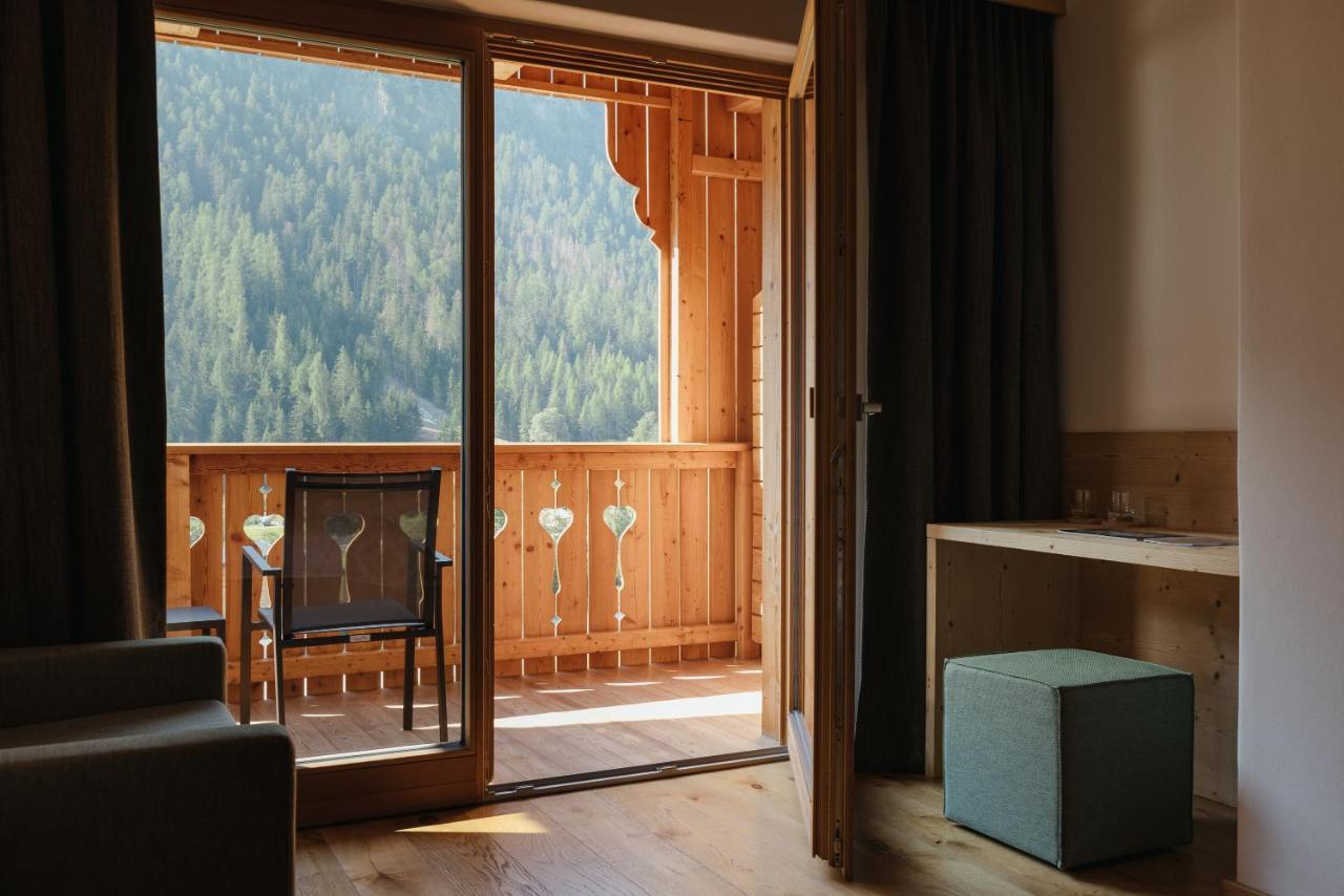 Berghotel Sanvi San Martino in Badia Esterno foto