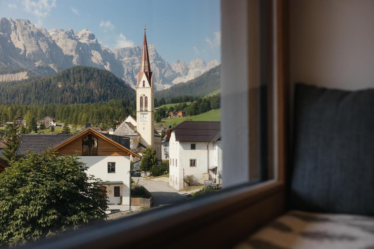 Berghotel Sanvi San Martino in Badia Esterno foto