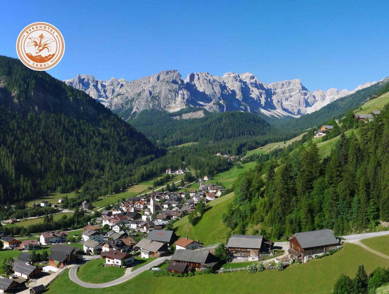 Berghotel Sanvi San Martino in Badia Esterno foto