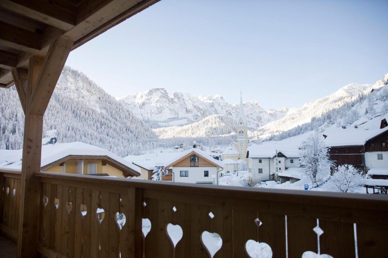 Berghotel Sanvi San Martino in Badia Esterno foto